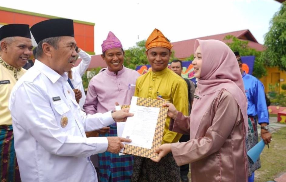 penyerahan pppk guru dibengkalis