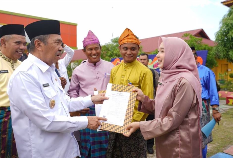 penyerahan pppk guru dibengkalis